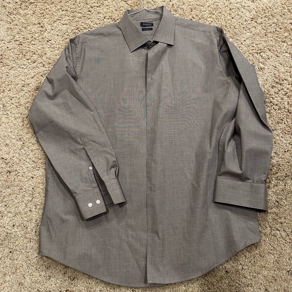 Madison Shirt Men's Large 32/33 Slim Fit Dynamic Cooling Button Down Long Sleeve